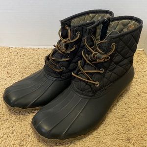 Sperry Saltwater Quilted Duck Boot Black-Size 9